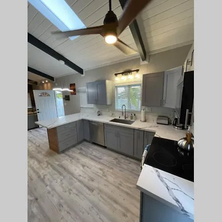 Spacious 2 Bedroom Beach House With King Suite Waianae Extérieur photo
